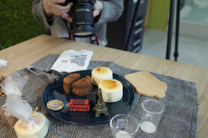 【PHOTO更新情報】洋菓子店のあのチーズケーキの撮影