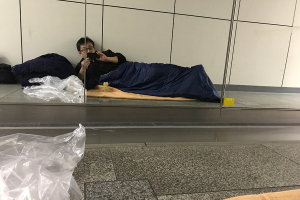 新年早々、空港難民でした。。。