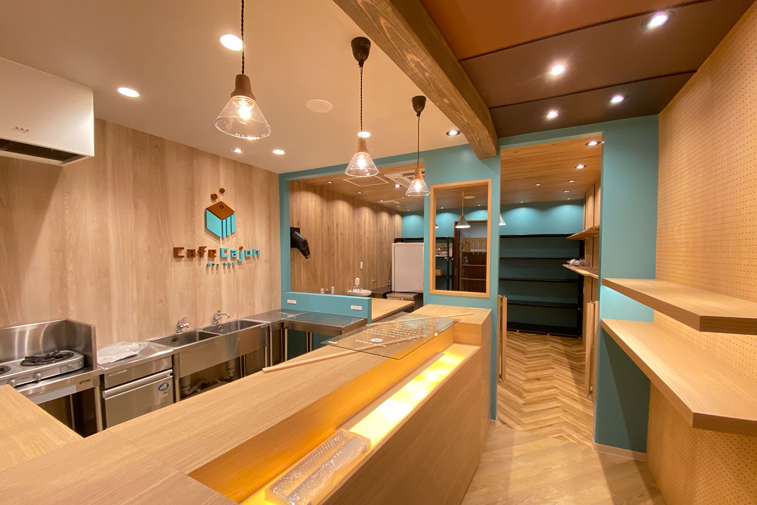 コーヒー焙煎店の店舗デザイン