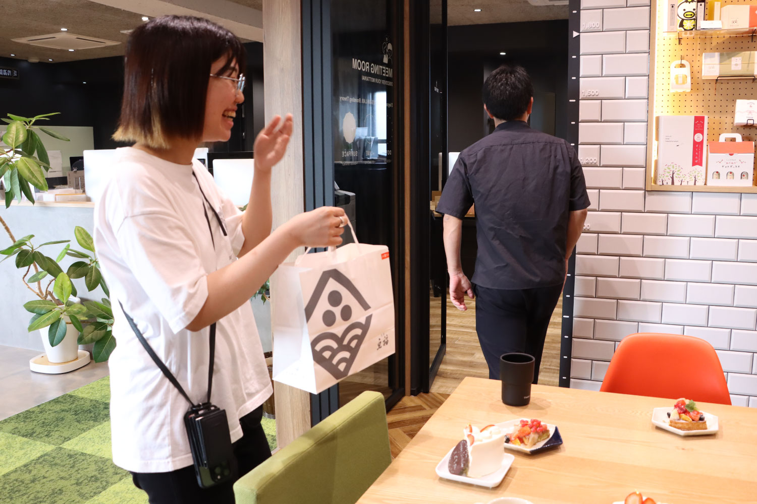 初めまして　アルバイトスタッフ スズキです！