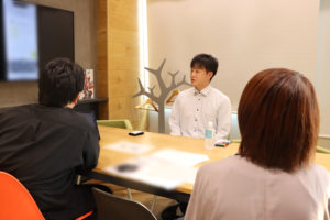 スタッフ カシワヤ