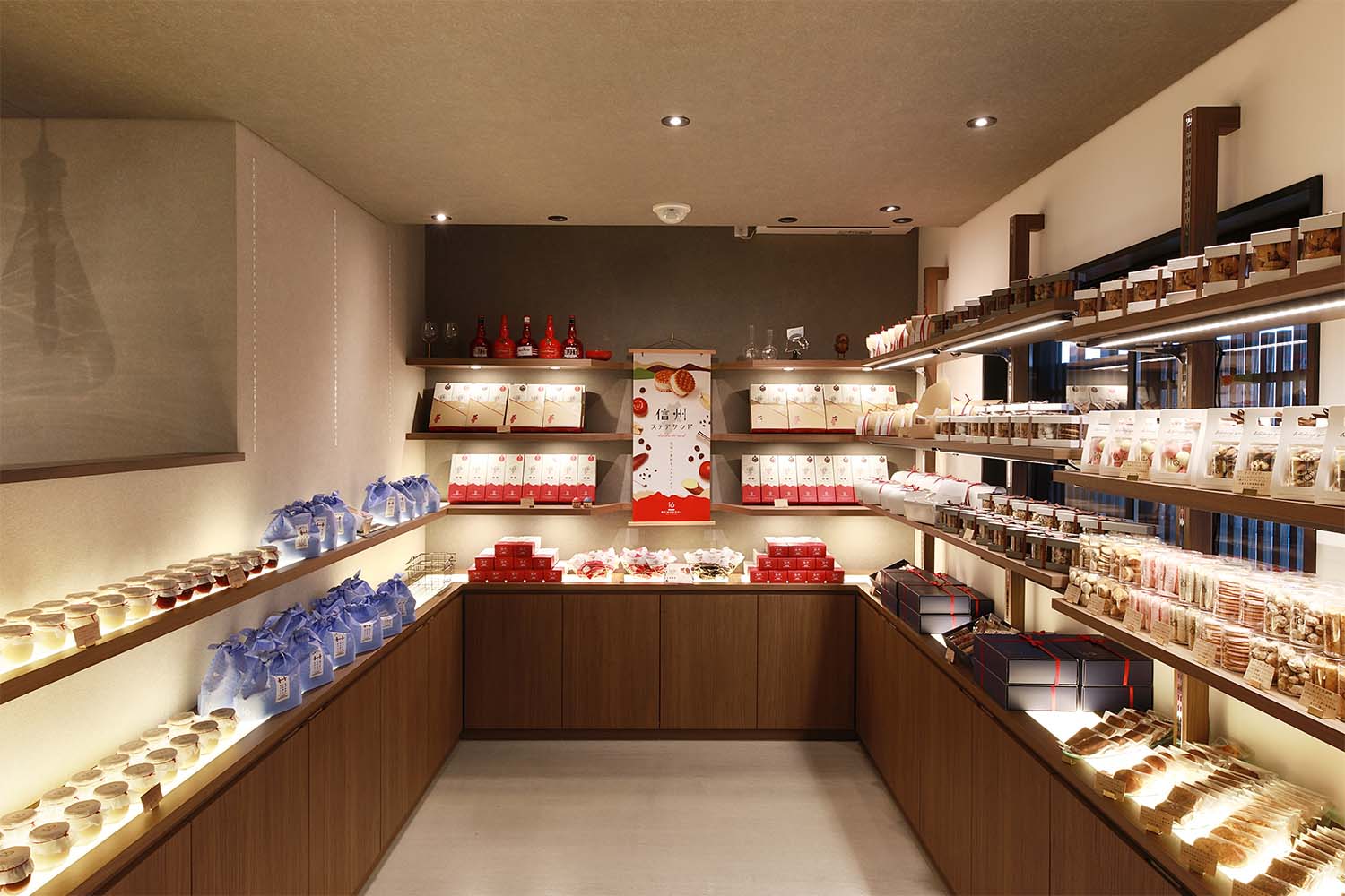 Laboratory NUMOROUS（ラボラトリーニューモラス）のパッケージデザイン