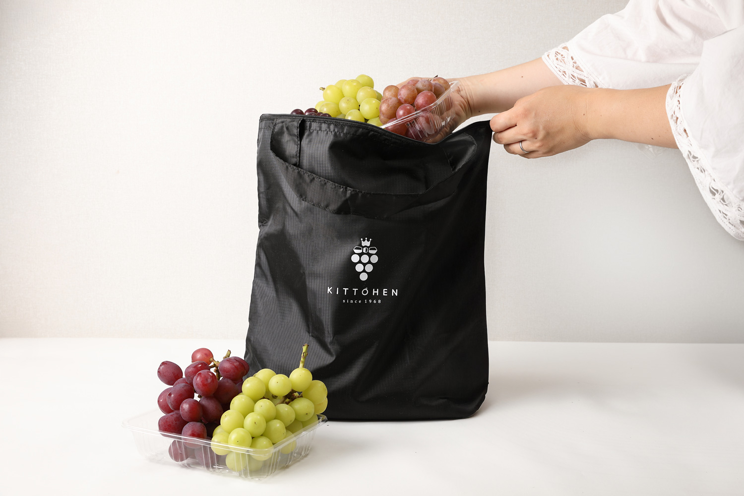 ぶどう園・直売所のグッズデザイン