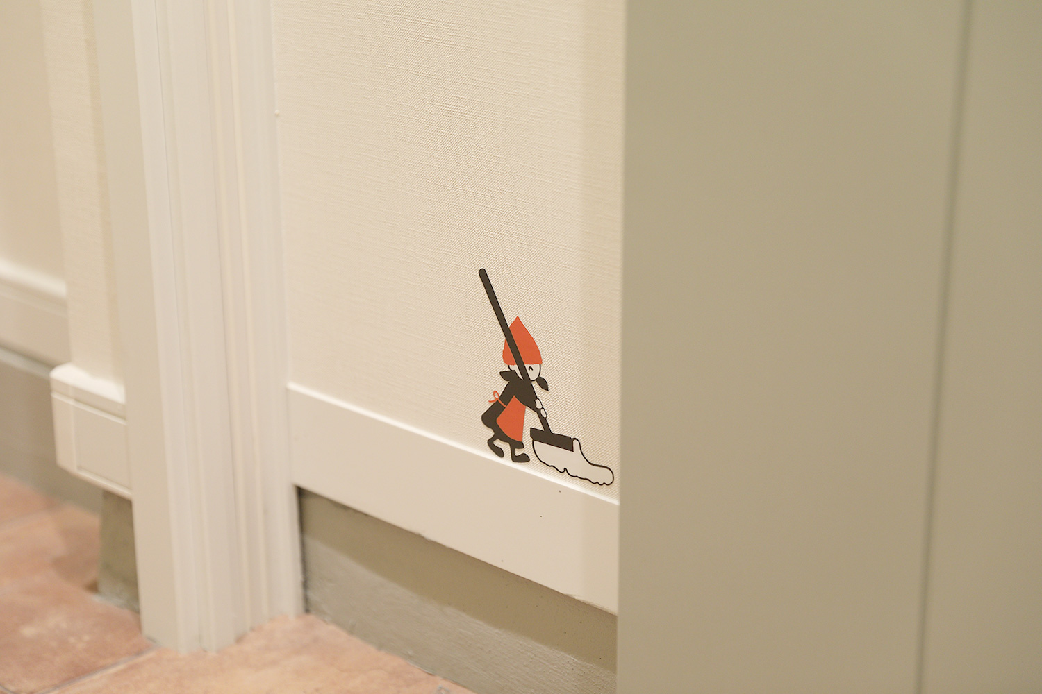 アシェットデセール・パフェ・アニバーサリーケーキ専門店のトイレサイン