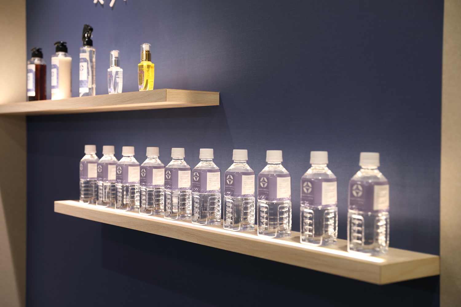 カラー専門店のディスプレイデザイン